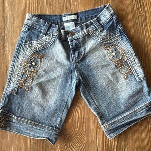Newberry blue Denim Long Shorts Girls with pearls and embroidery Size 14